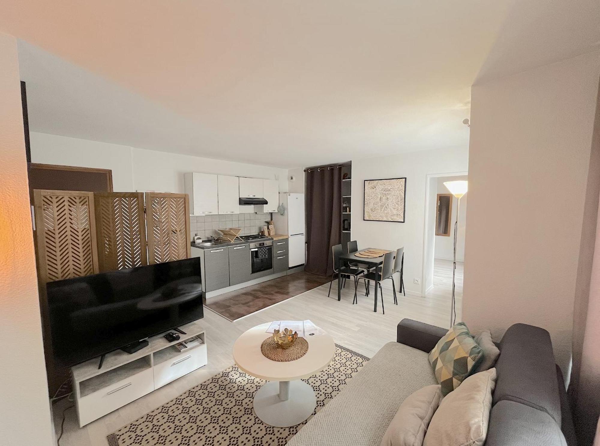 Apartment T2 *